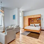 Frieda 6 *