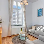 Frieda 6 Apartman *